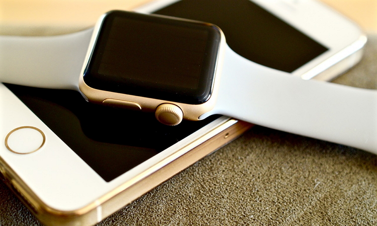Smart watch and smart phone